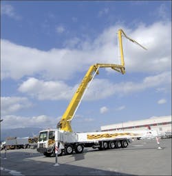 6X4_reaching_CMB7270 6X4_reaching_CMB7270