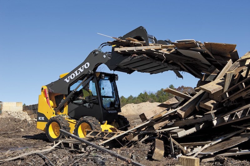 1654665917512 Volvo Mc70c Skid Steer