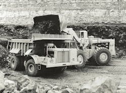 1654666354893 Hough400payloaderandinternational180payhauler 1654666354893 Hough400payloaderandinternational180payhauler