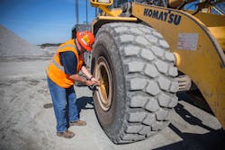 1654666770099 Titantirekomatsuwheelloader 1654666770099 Titantirekomatsuwheelloader