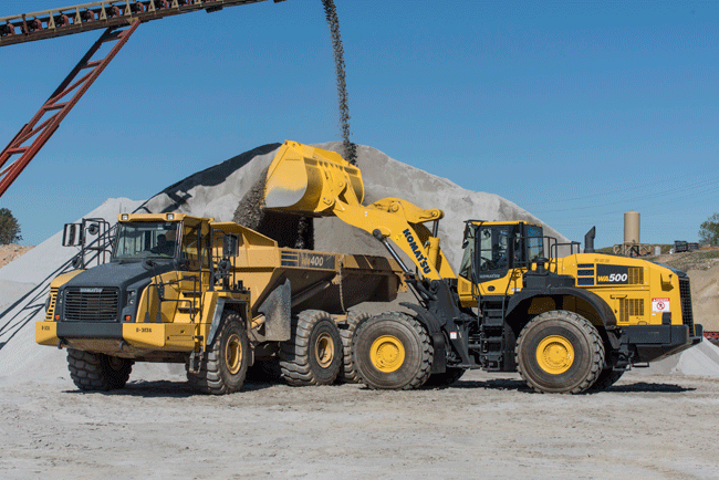 1654666785755 Komatsuwa5008wheelloaderloading