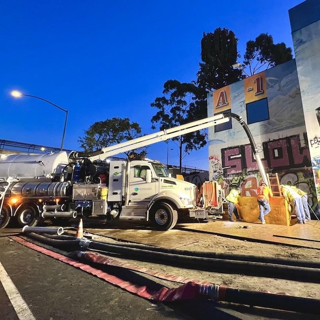 1654667065097 Vactor Truck