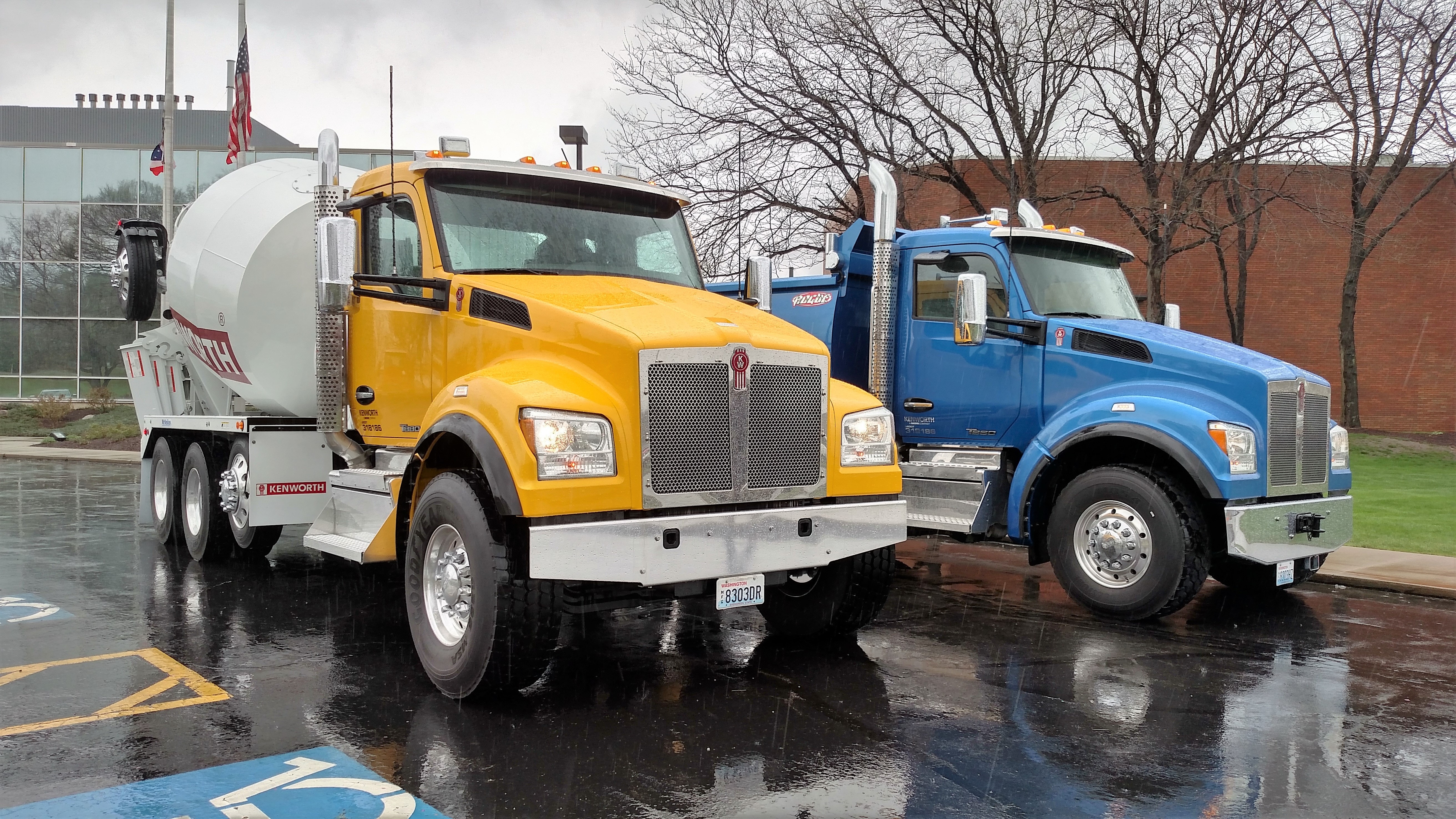 1654723192150 Kenworth T880s Lead