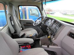 Kenworth%20T880S%20interior Kenworth%20T880S%20interior