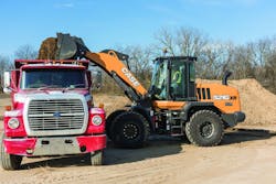 Case-521g-loading-truck Case-521g-loading-truck