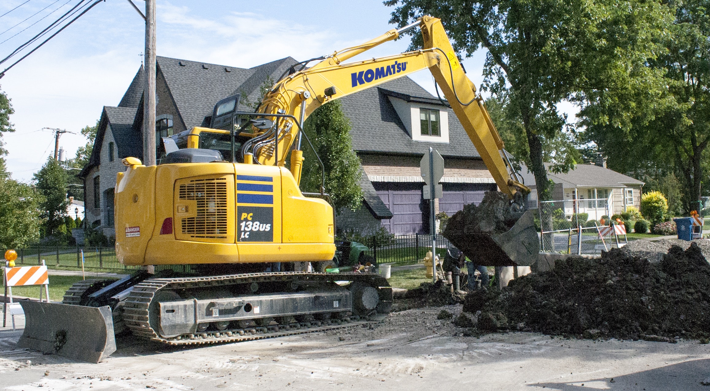 1654723249913 Komatsupc138uslc11excavator