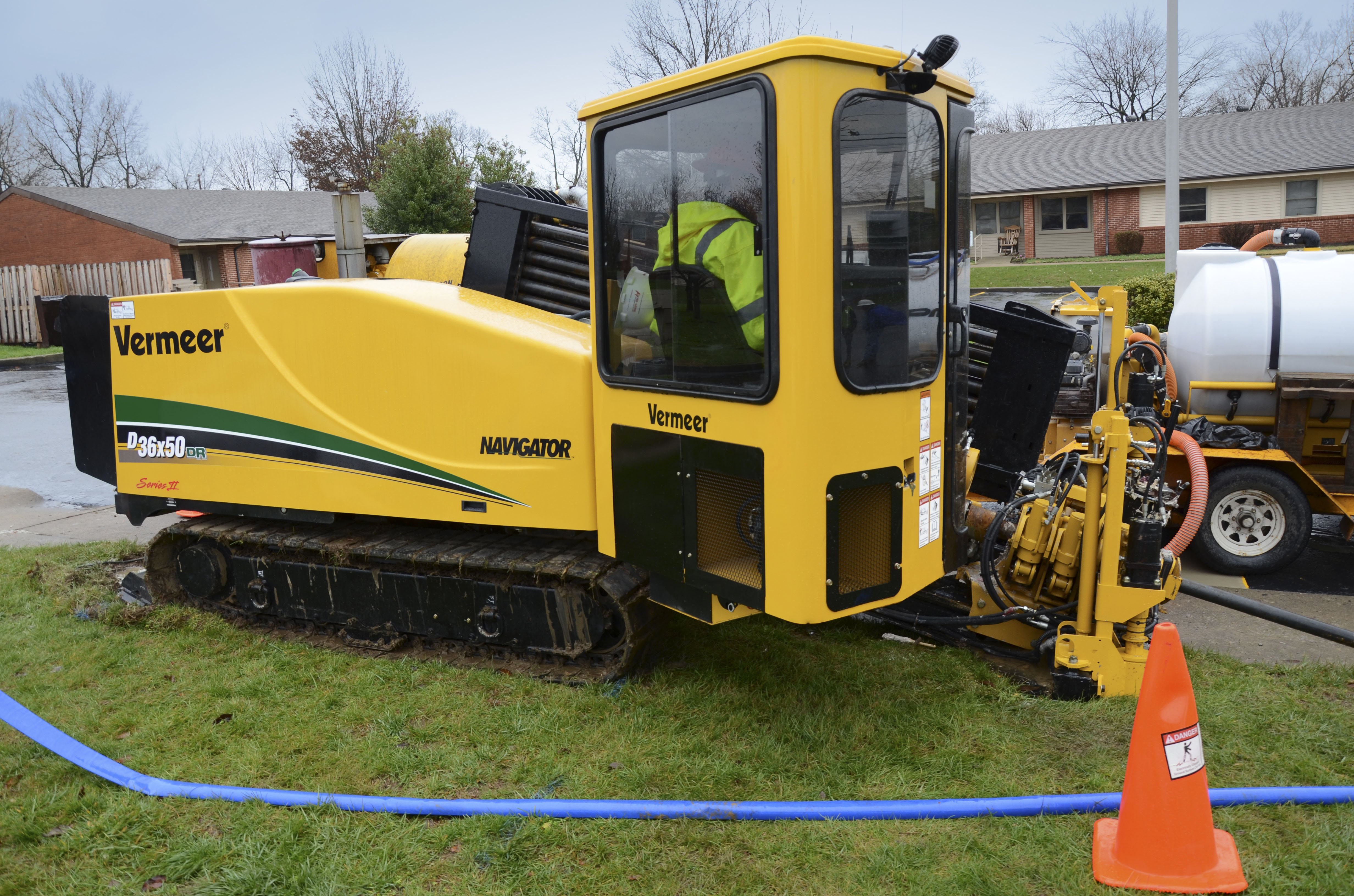 1654786066862 Vermeer D36x50dr