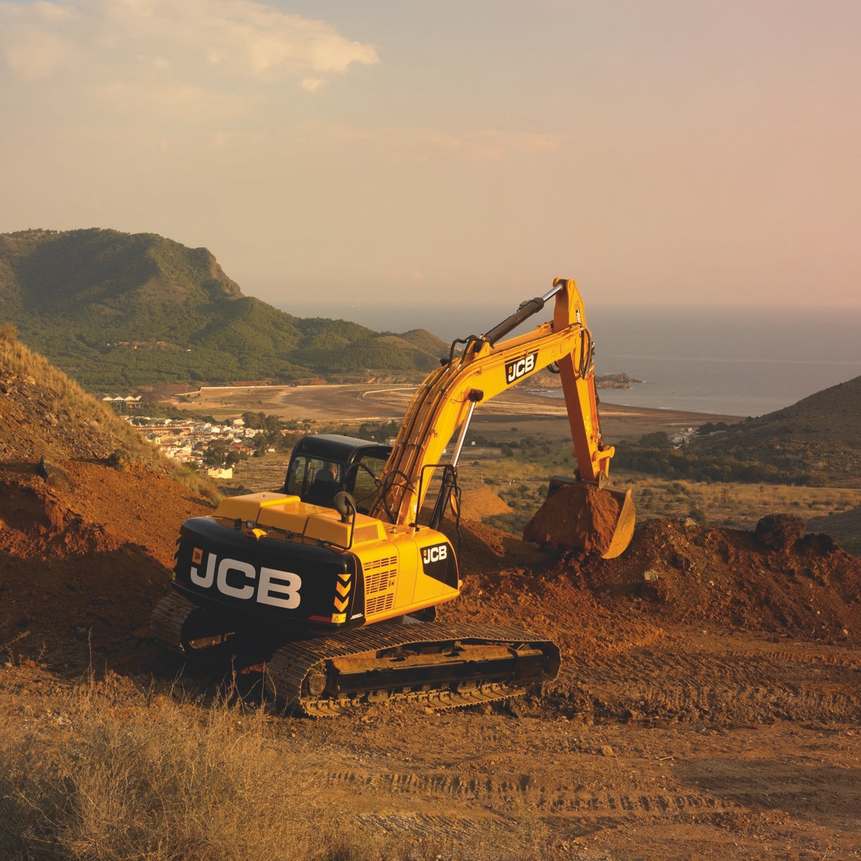1654786199969 Jcb Js260 Excavator