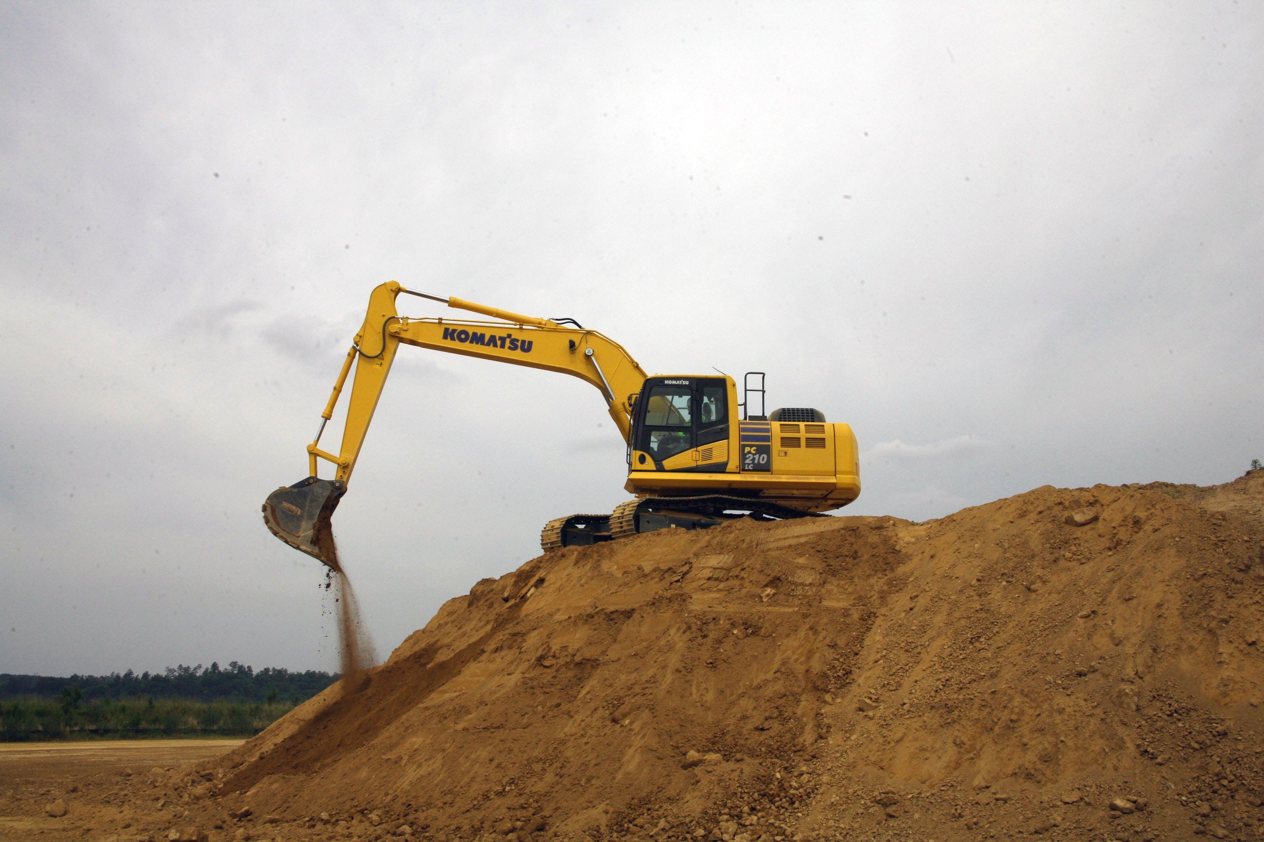 Komatsu PC210LC 10 excavator