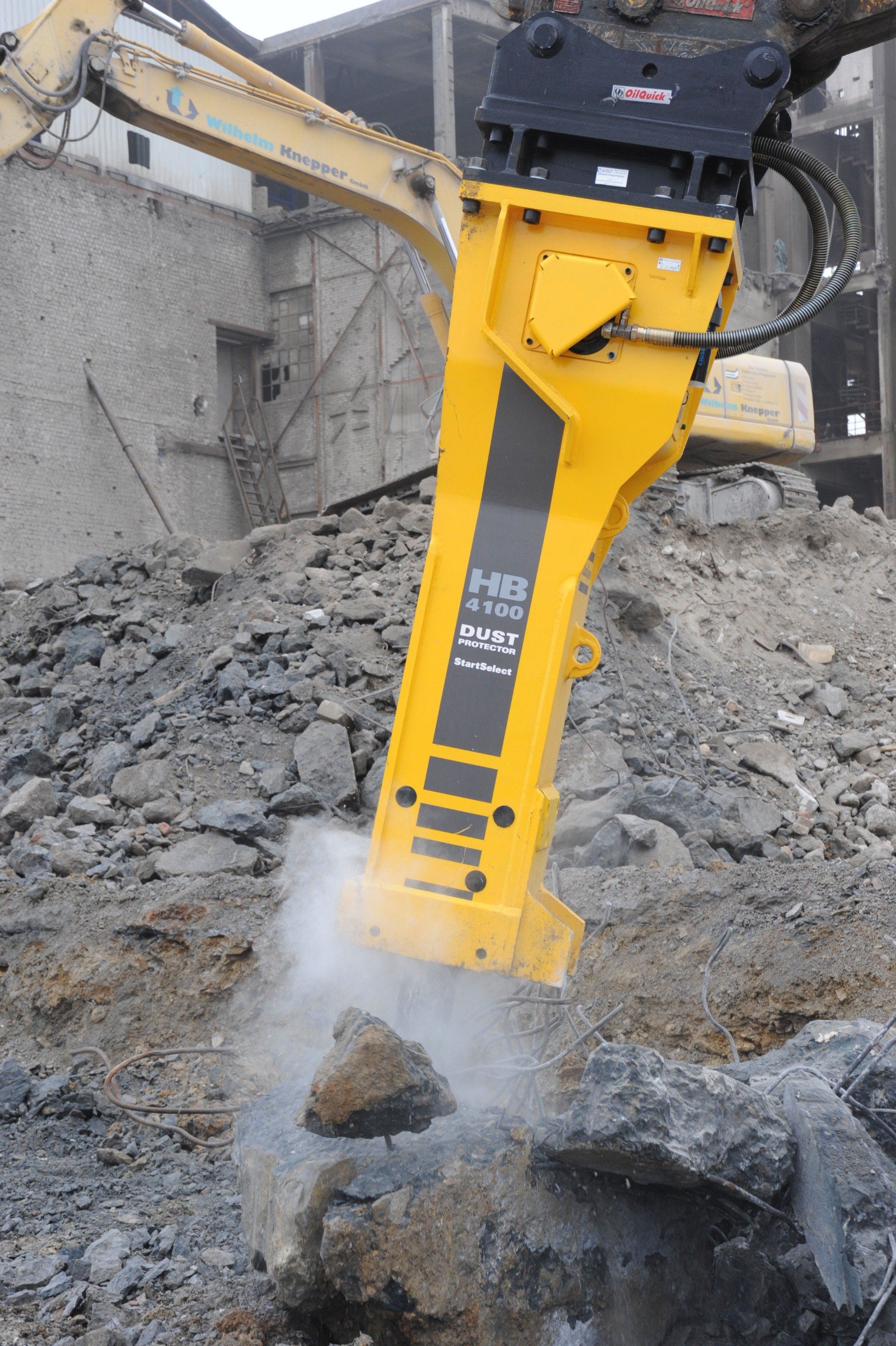 1654786429363 Atlas Copco Hb4100 Breaker