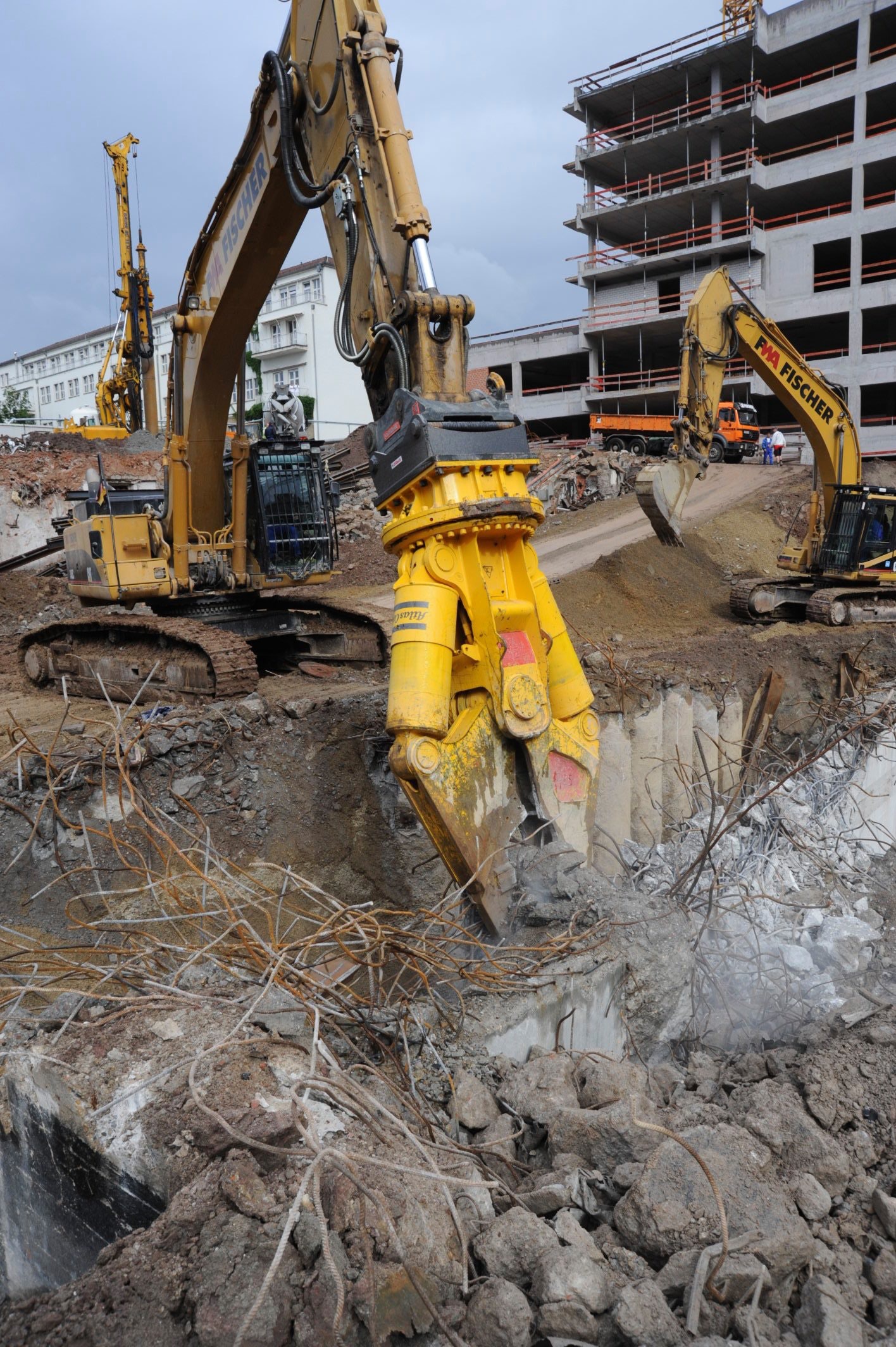 1654786432010 Atlas Copco Cc 6000 Breaker