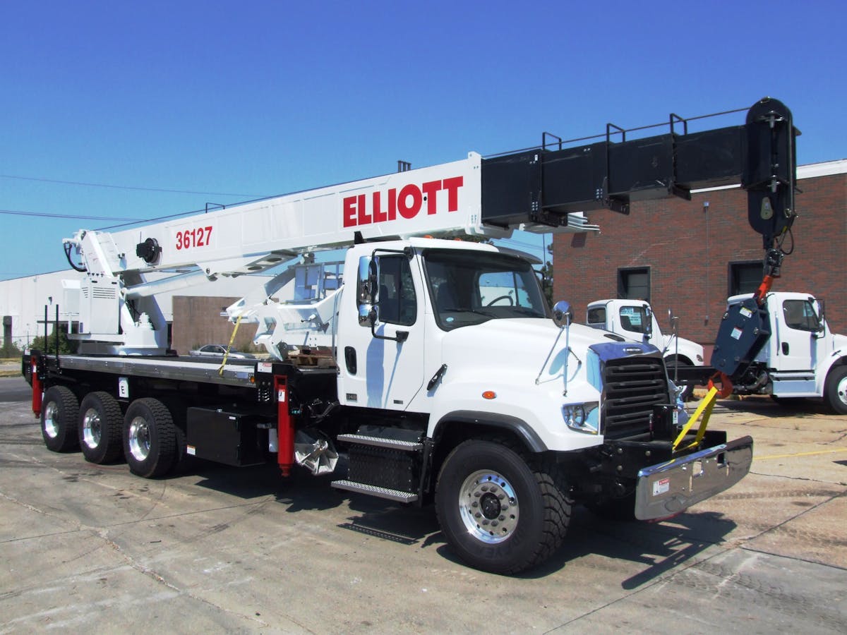 Elliott 36127F boom truck