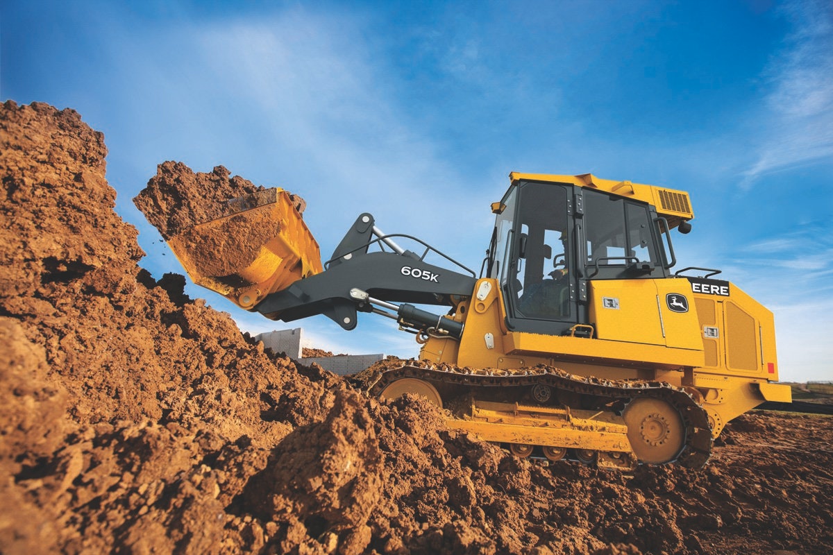 John Deere 605K crawler loader