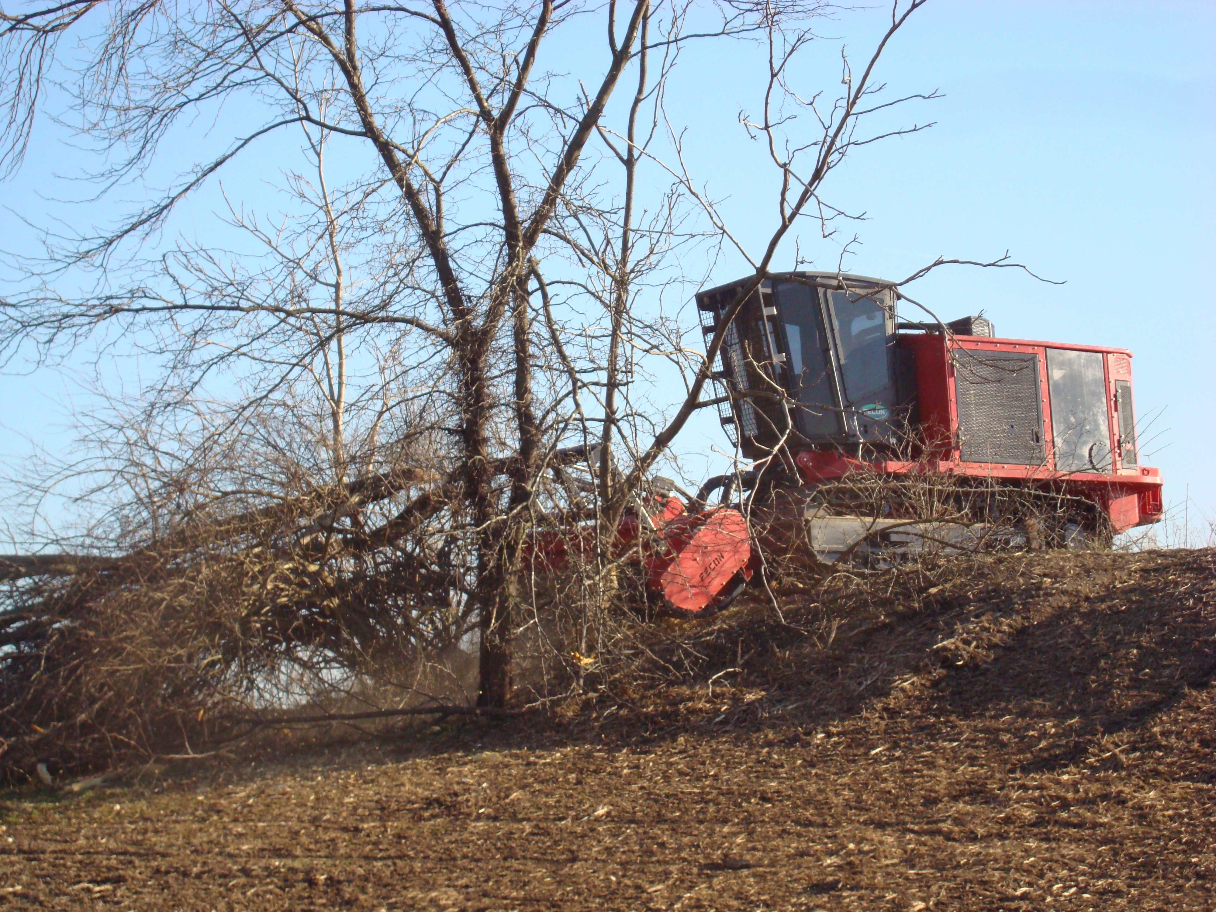 1654795588171 Fecon Ftx400 Tractor