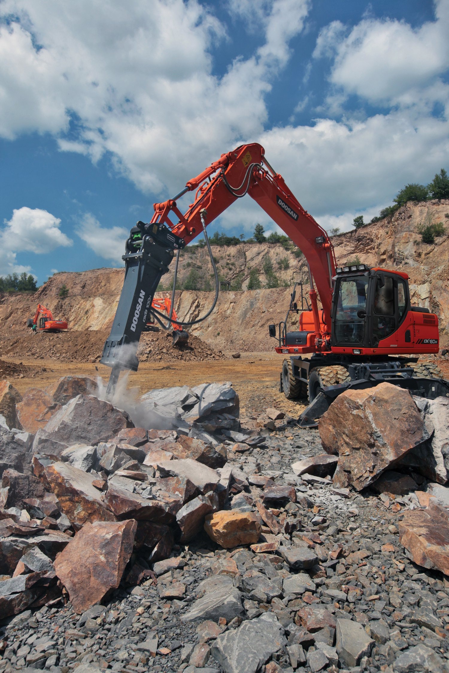 WEX_DX160W_DXB100H_Demolition_Quarry_IMG_7369_110627_corr1