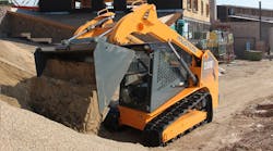 Mustang 2500RT_compact track loader
