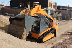 Mustang 2500RT_compact track loader