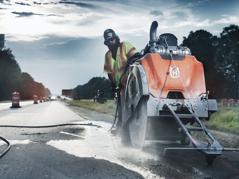 Husqvarna FS 7000 Action