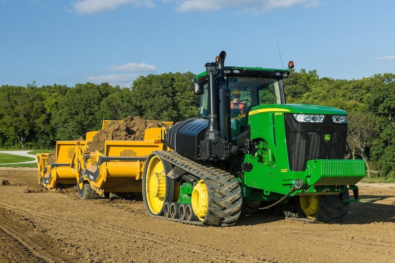 John Deere 9570RT scraper