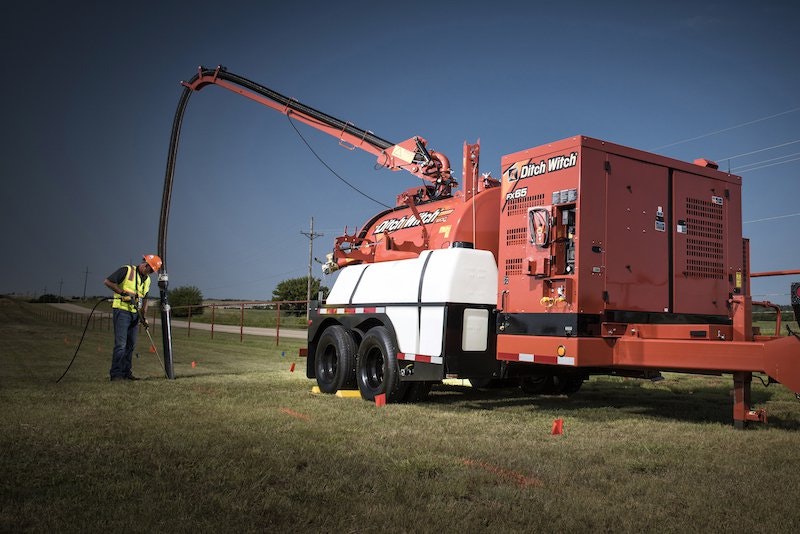 Ditch Witch FX65 vacuum excavator