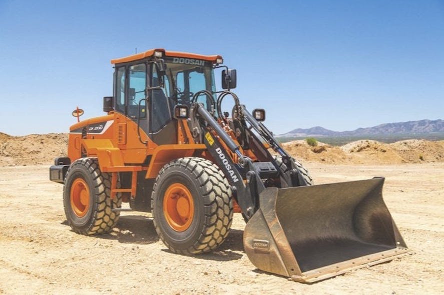 Doosan Dl200 5 Wheel Loader Adds Hydrostatic Drive Construction Equipment 2007