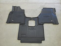 1654798795751 Freightliner Coronado 122sd Floor Mats Manual Trans 1654798795751 Freightliner Coronado 122sd Floor Mats Manual Trans