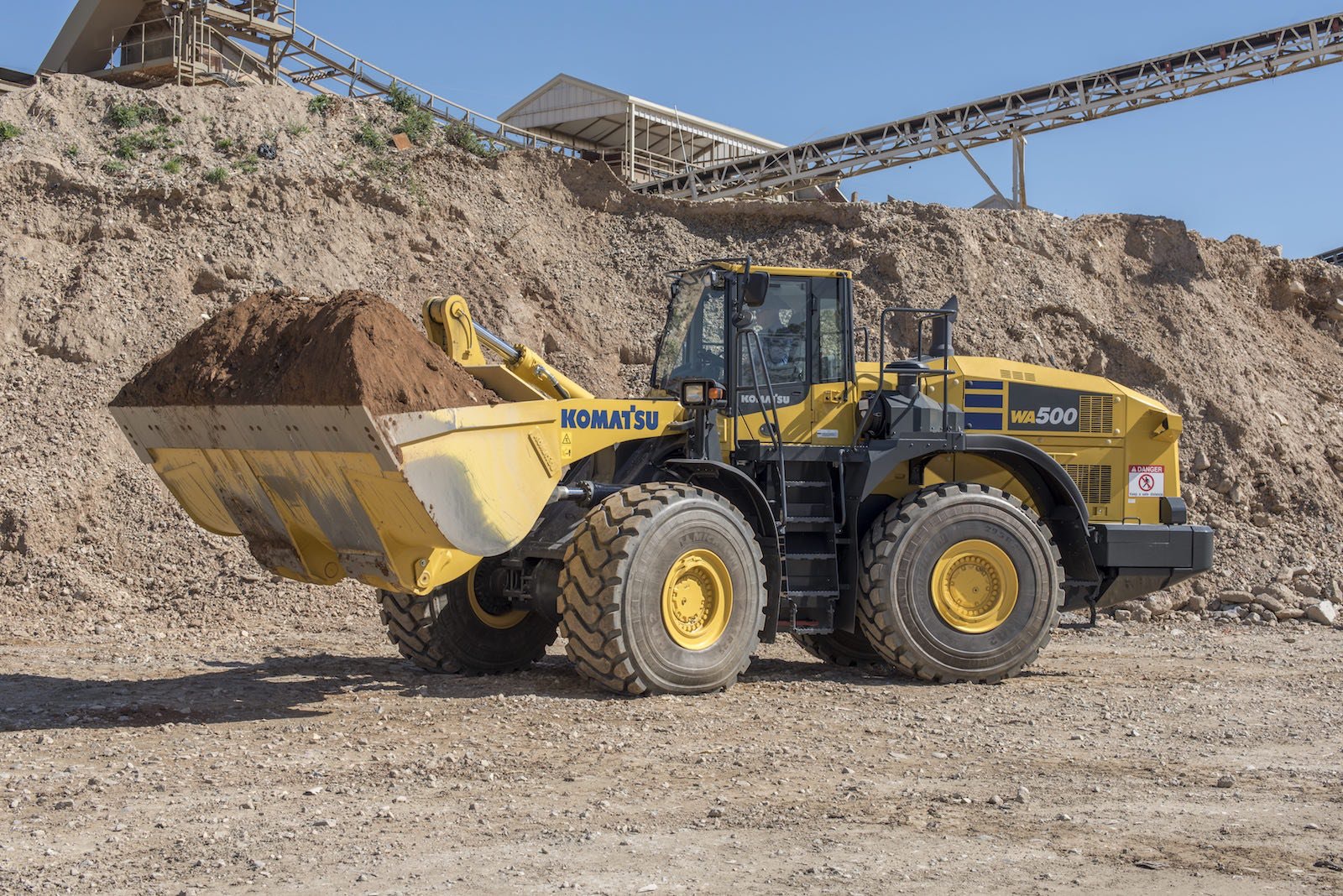 Komatsu WA500-8 wheel loader