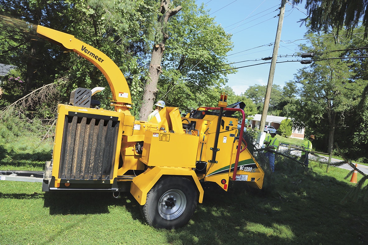 1654800074302 Vermeer Bc1200xl Gas Chipper Web