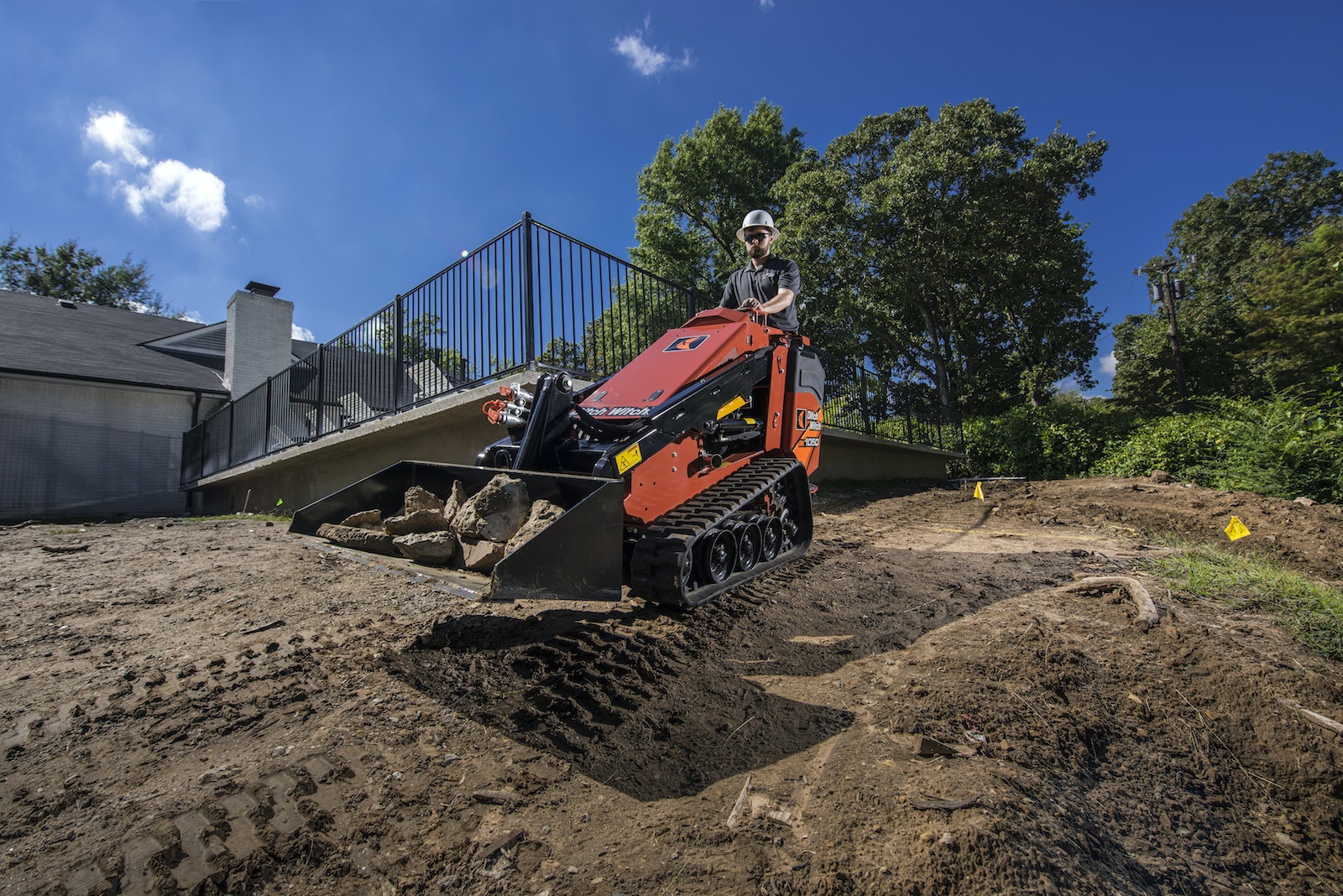 Ditch Witch SK1050 skid steer web