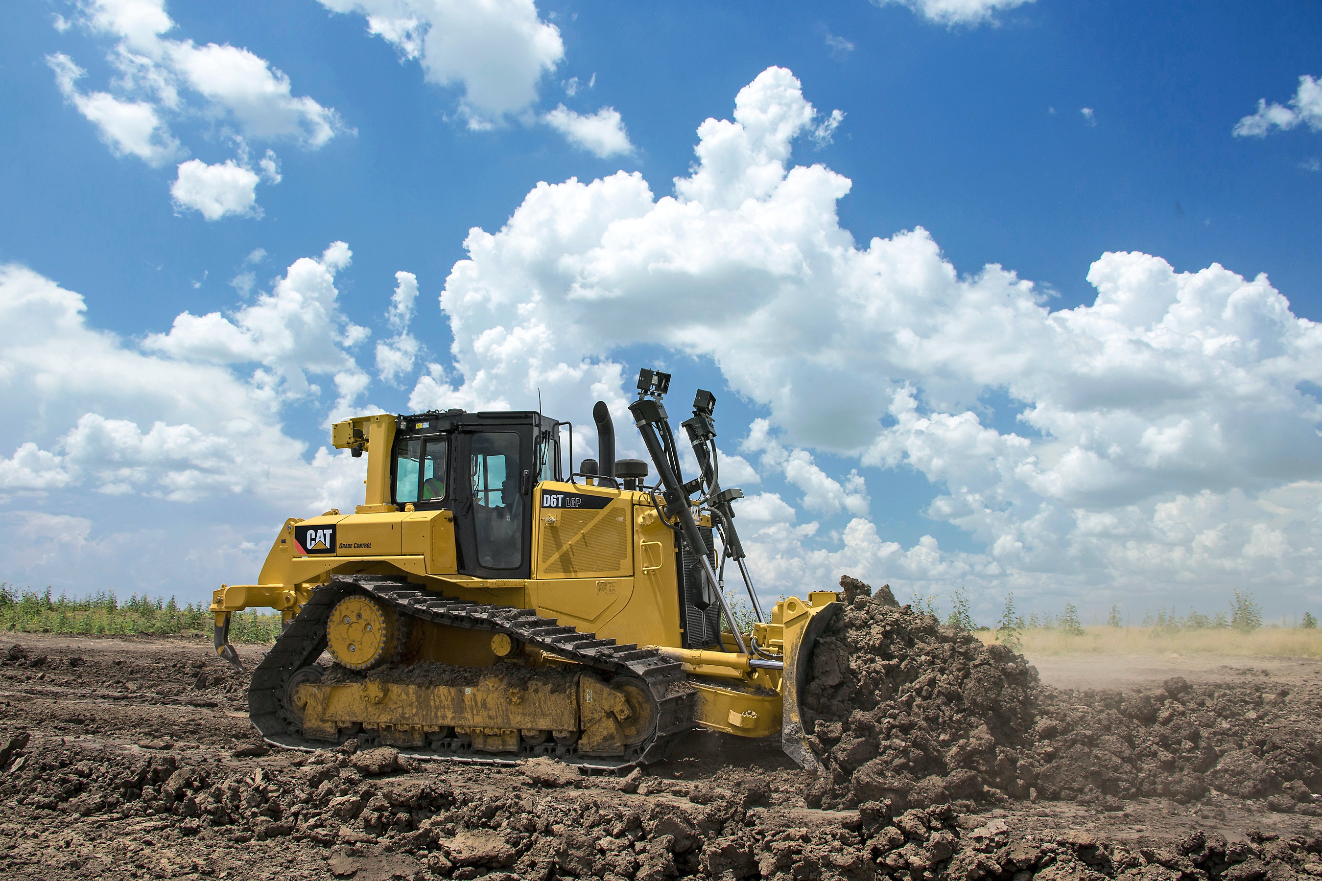 1654801124902 Cat D6t Dozer