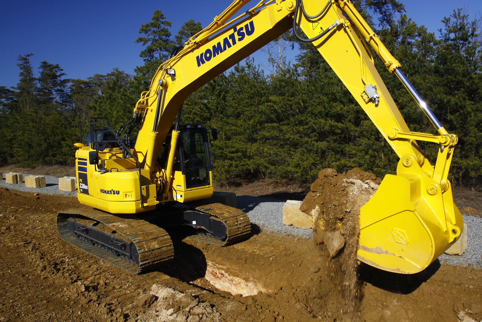1654807336830 Komatsupc238lc11excavator