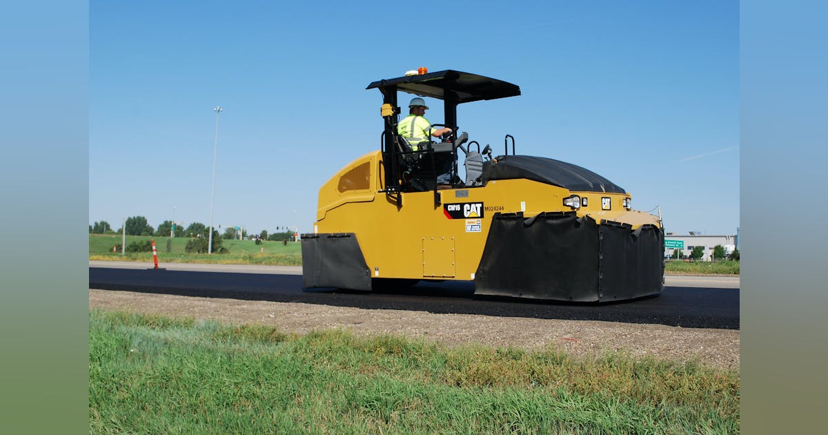 Caterpillar CW16 Pneumatic Roller | Construction Equipment Caterpillar CW16 Pneumatic Roller | Construction Equipment