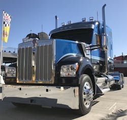 1654810133489 Kenworth W990 Class 8 Truck 1654810133489 Kenworth W990 Class 8 Truck