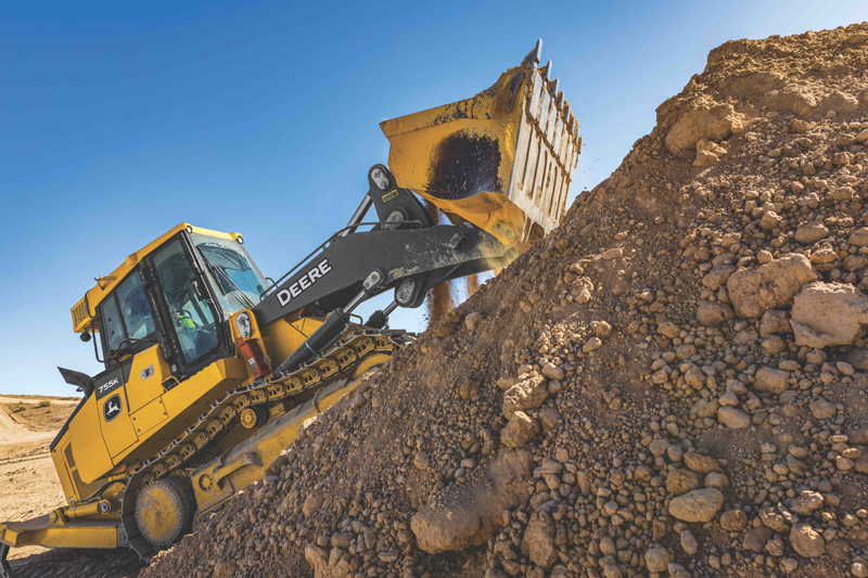John-Deere-755K-crawler-loader