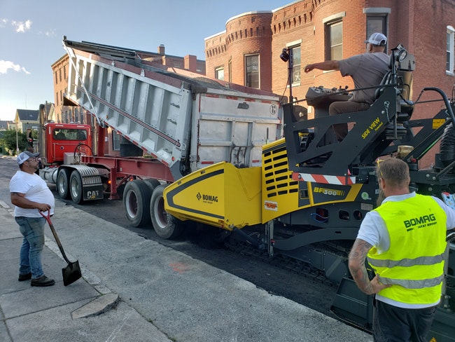 Bomag-BF-300-asphalt-paver