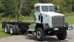 1654811087704 White Narrow Cab Front 1654811087704 White Narrow Cab Front