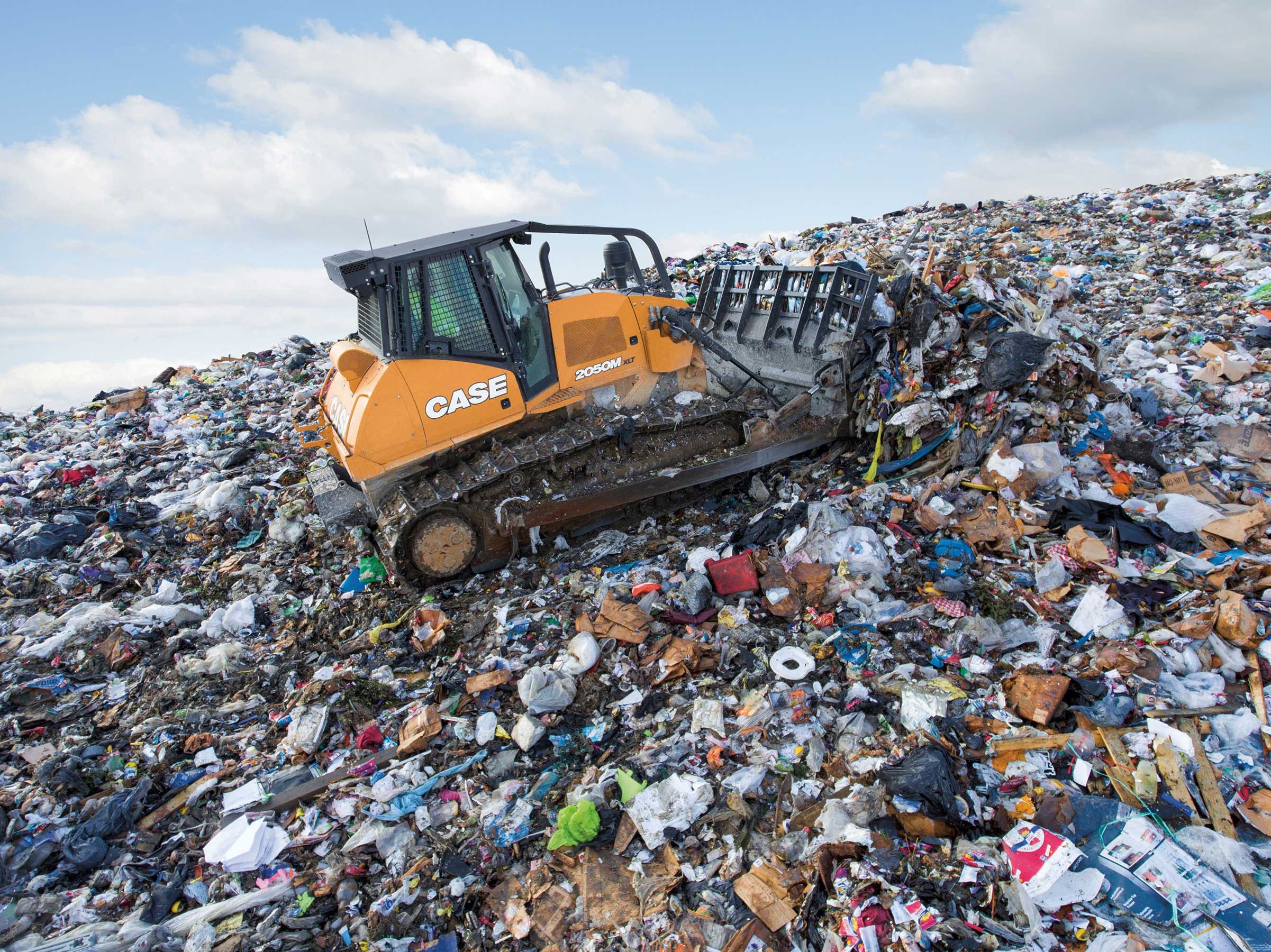 Case-2050M-landfill-dozer