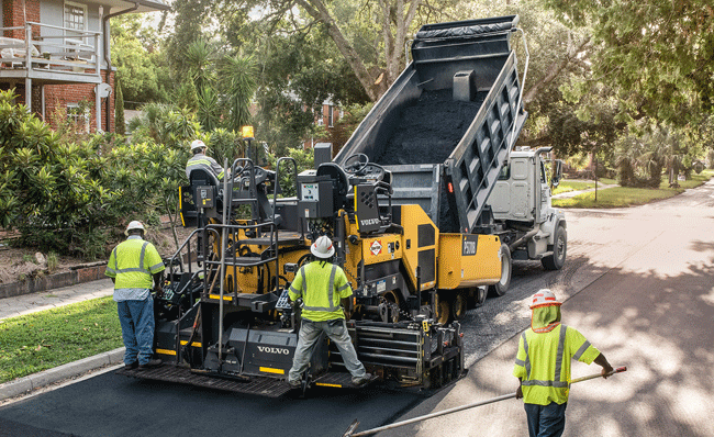 Volvo-P5000B-asphalt-Paver