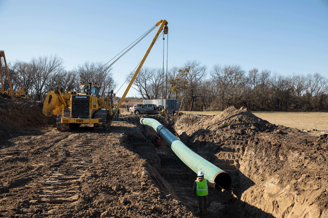 Komatsu-D155CX-8-pipelayer