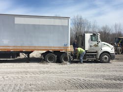 1654813431673 Onhighwaytruck 0 1654813431673 Onhighwaytruck 0