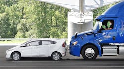 Truck-car-collisions-IIHS