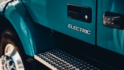 1654814090593 Volvovnrelectricbadge 1654814090593 Volvovnrelectricbadge