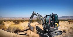 green-construction-equipment-makes-its-mark-in-the-desert-1_2324x1200