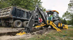 jd-310l-backhoe