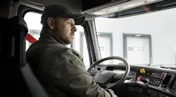 volvo-trucks-bendix-driver-facing-camera