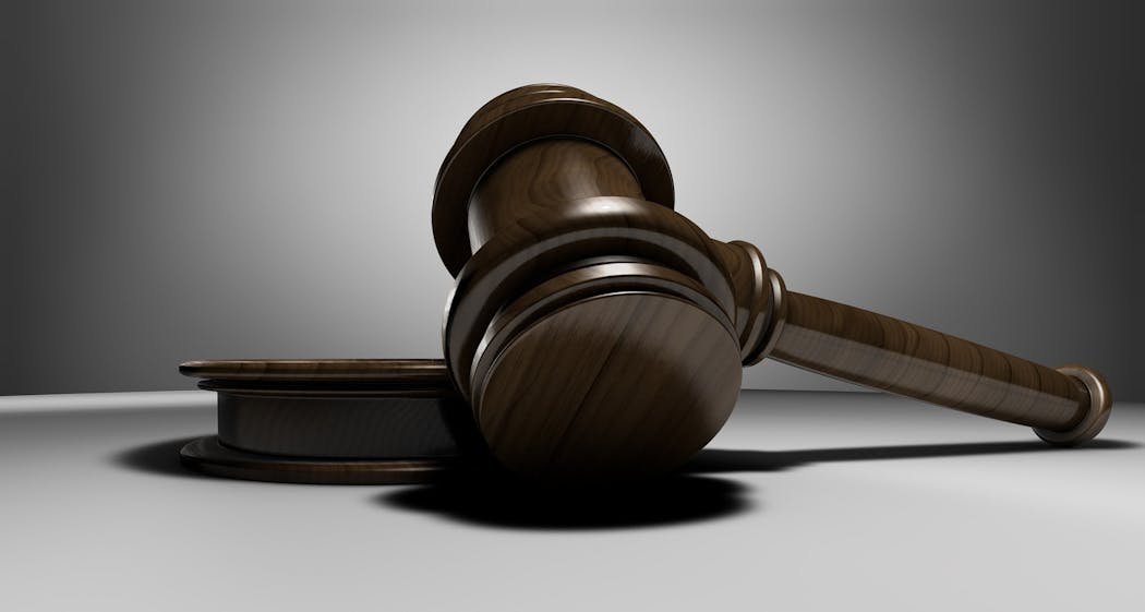 judge-min