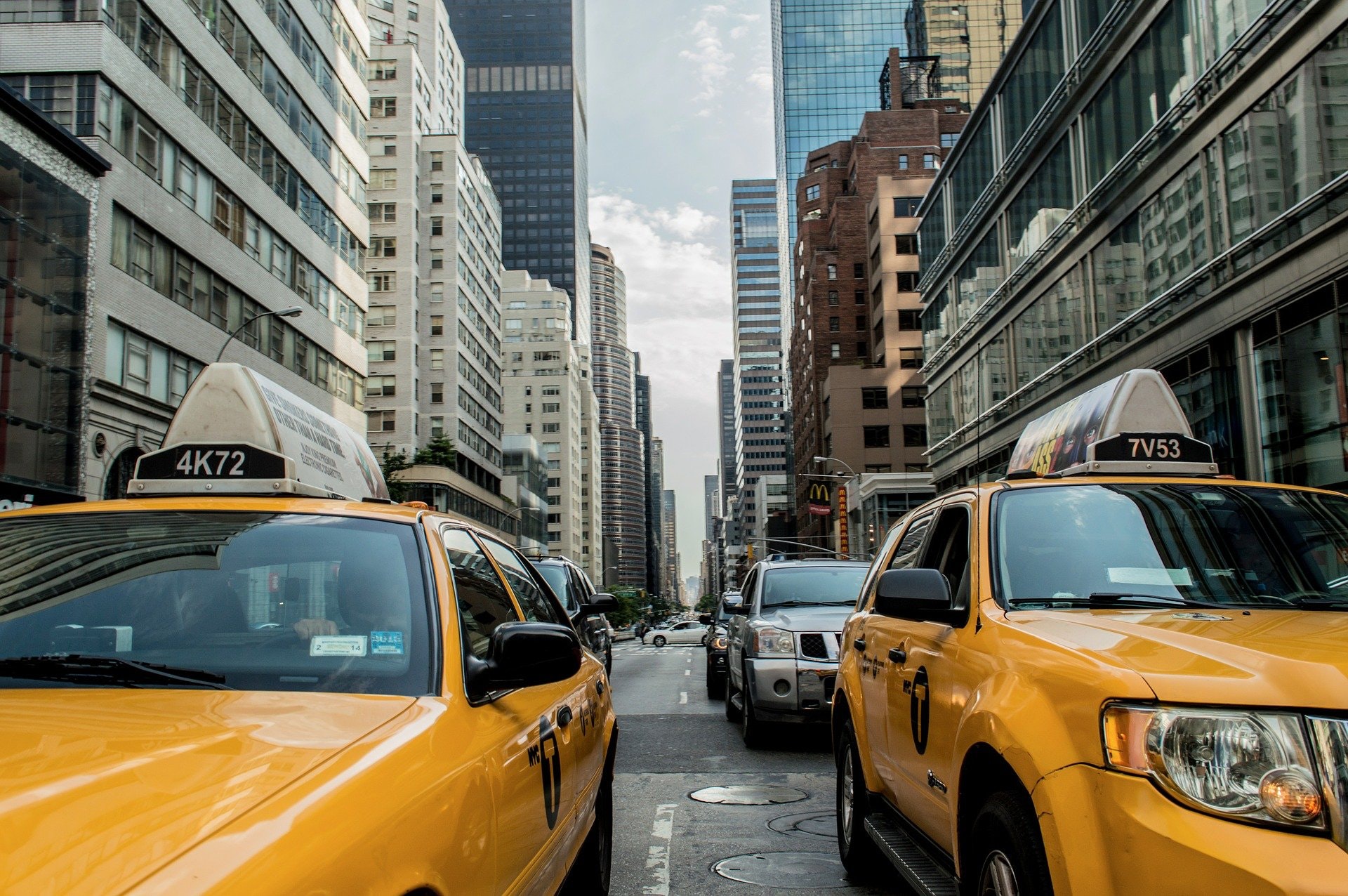 1654815607916 Taxi