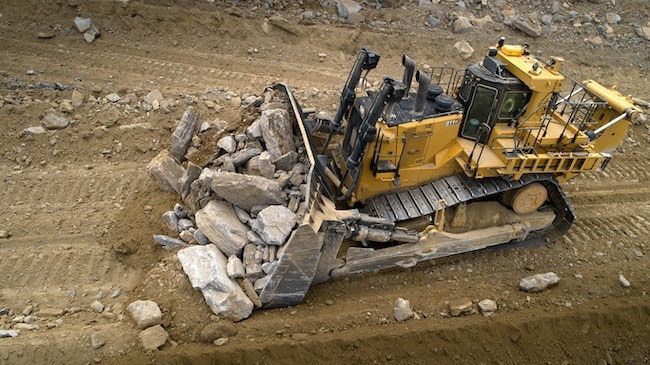 Cat Electric Dozer Previewed at MINExpo Construction Equipment