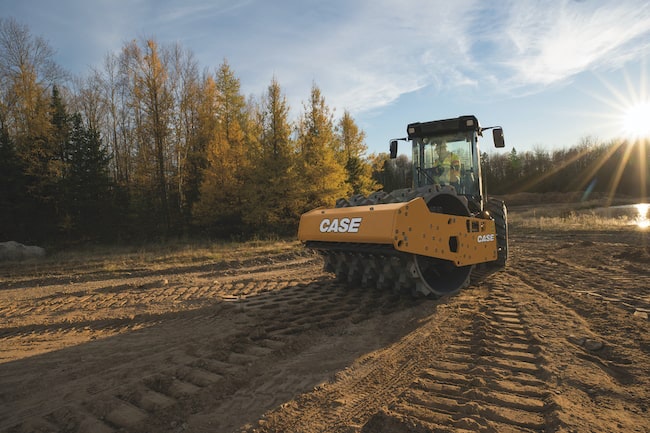 1654816243395 Case Sv217e Compactor