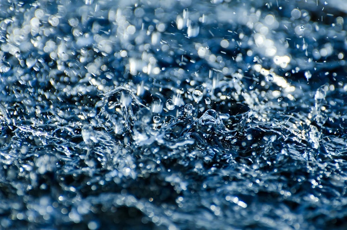 water-drop @ pixabay